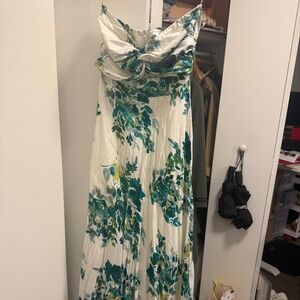 NWT green floral maxi dress | size S